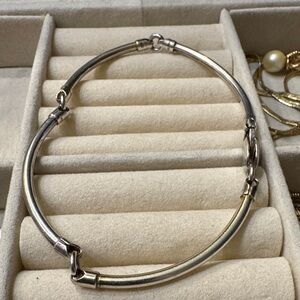 Elegant Silver Women's Bracelet